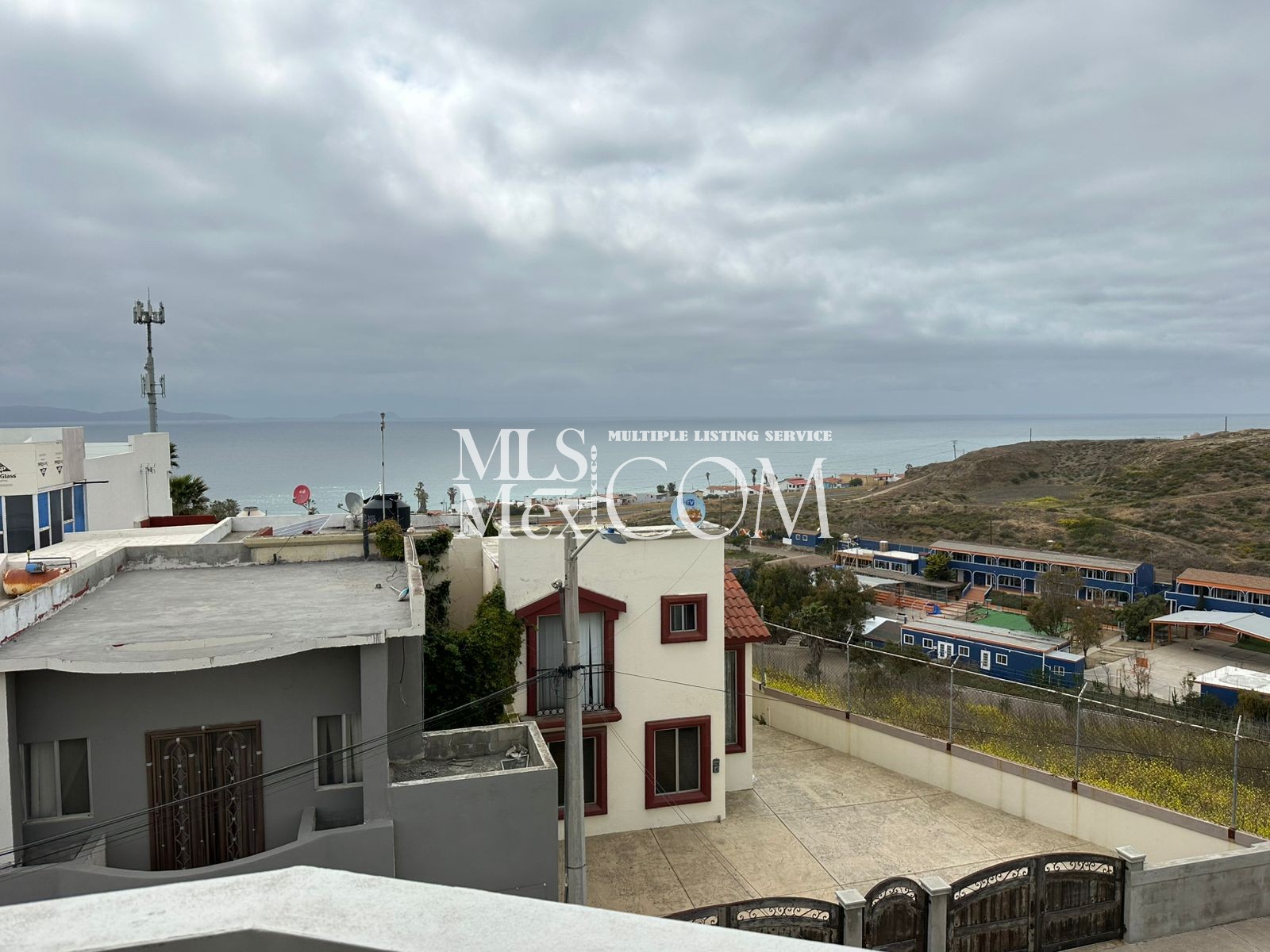 Charming 3-Bedroom Home in Hacienda del Mar, Rosarito – Pet-Friendly & Ocean Proximity