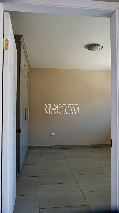 Affordable 2BR Rosarito Apt for US Expats | Gated Community | Near Border & Amenities 🛏️🚗