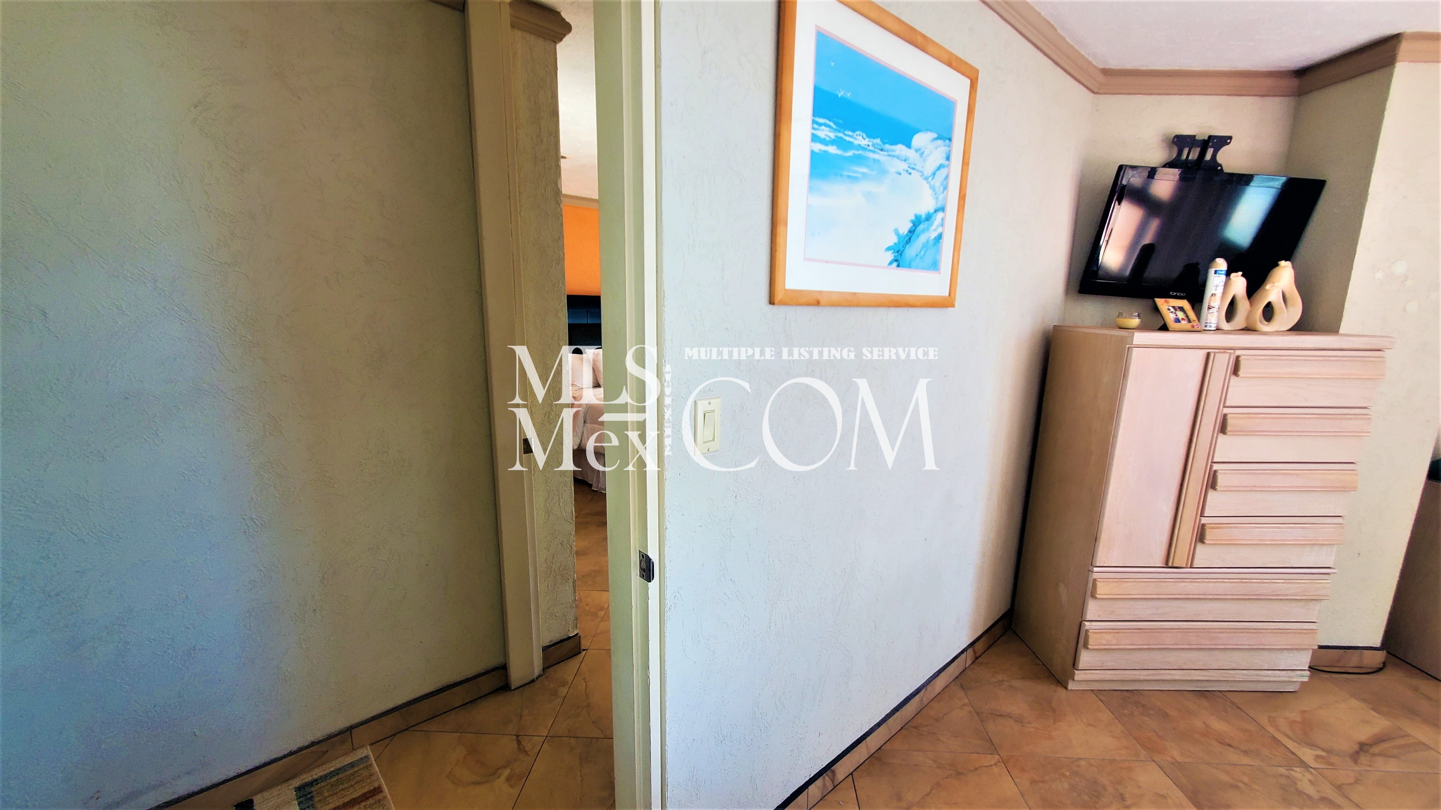 Corona del Mar Calle Acantilado Rocamar 10-102 Rosarito