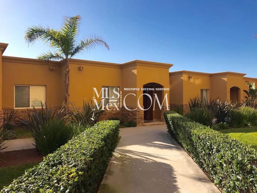 🌊 Luxury 4BR Beachfront Villa in La Jolla Real Rosarito | Private Yard | Resort Amenities | 30 Min to US Border ⸻