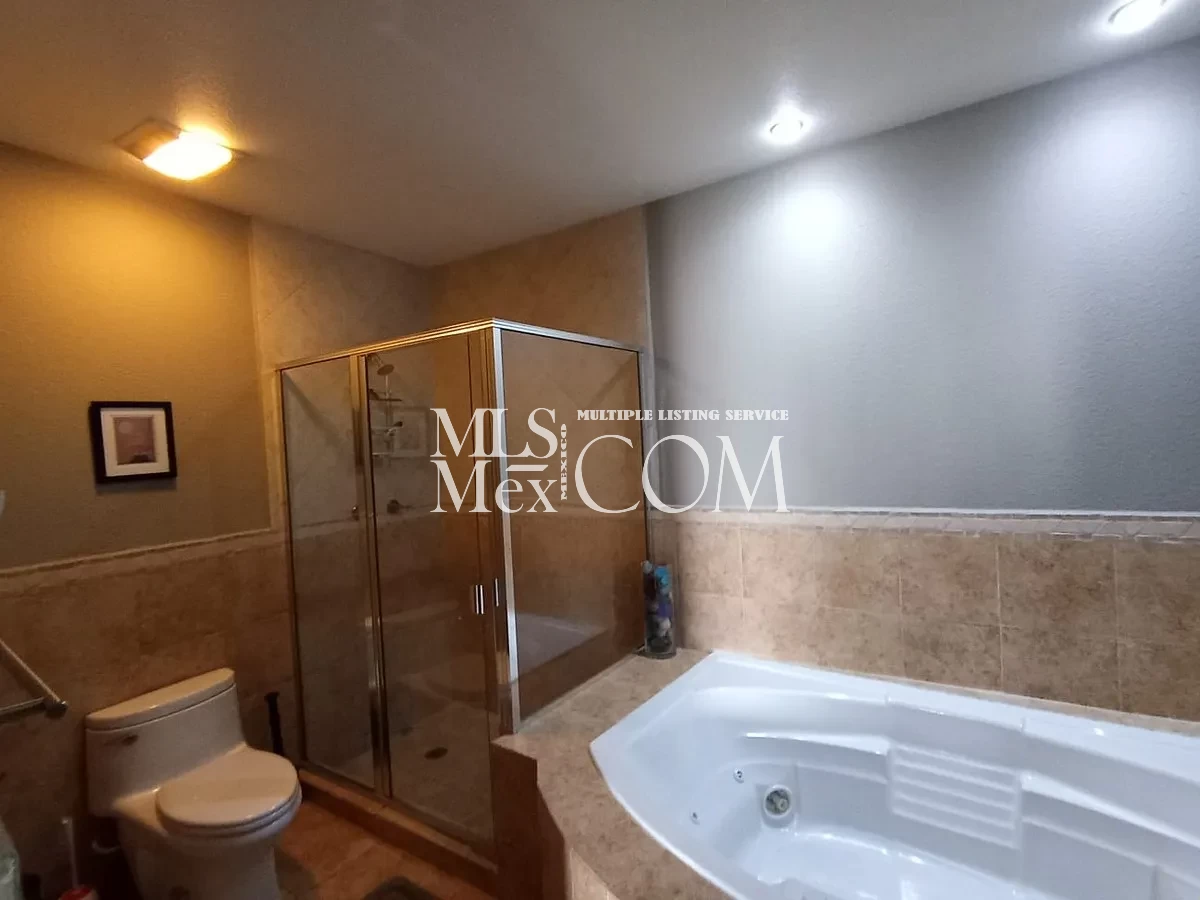🌊 Oceanfront 2BR Condo in Las Palmas Popotla Rosarito | Pools, Gym & Beach Access | 30 Min to US Border ⸻