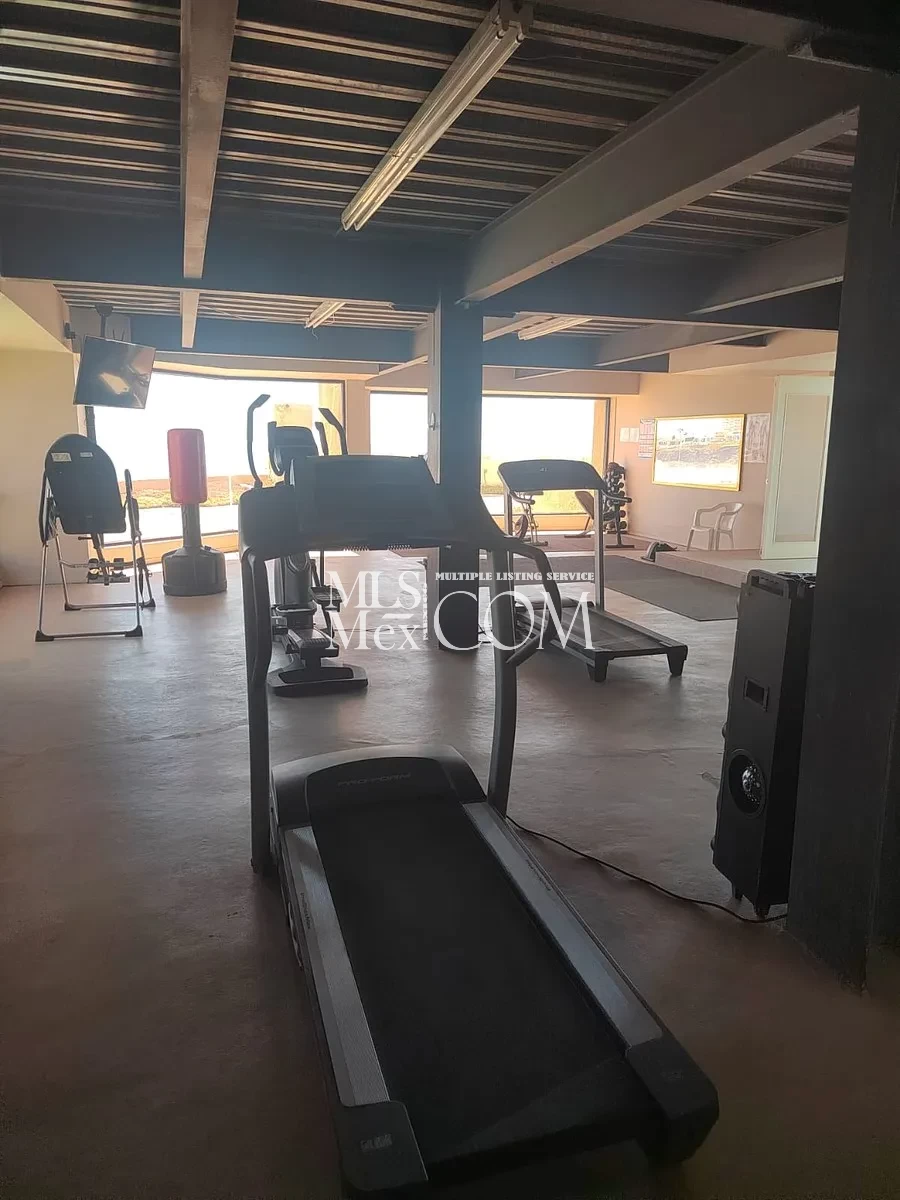Oceanfront Furnished Condo for Rent in Rosarito, Baja California | 1 🛏️ | 2 🛁 | Private Beach | Near San Diego Border