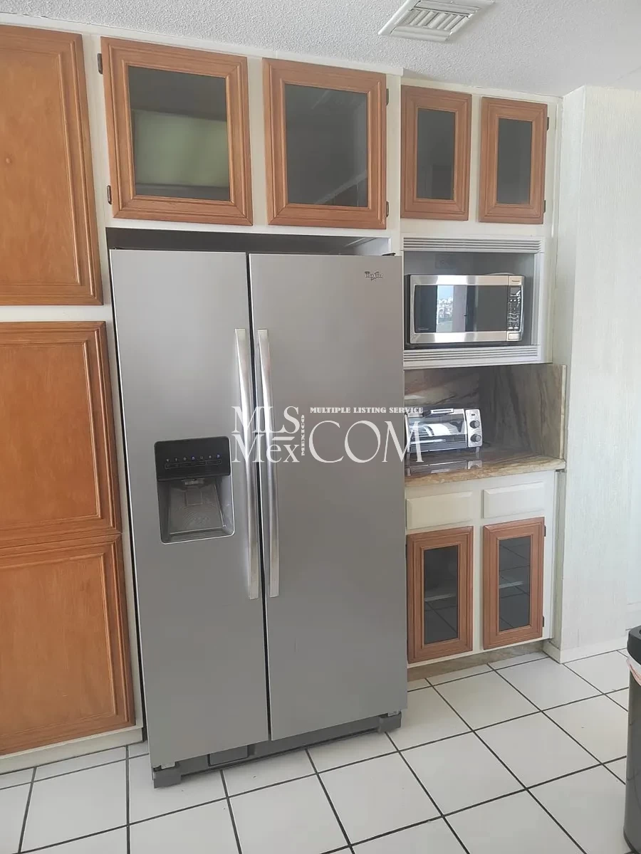 Oceanfront Furnished Condo for Rent in Rosarito, Baja California | 1 🛏️ | 2 🛁 | Private Beach | Near San Diego Border