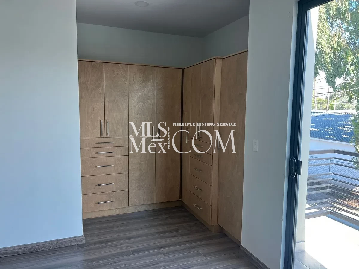 Brand-New Luxury Home for Rent in Central Rosarito | 🛏️ 3 Bedrooms | Modern Finishes | Walk to the Beach