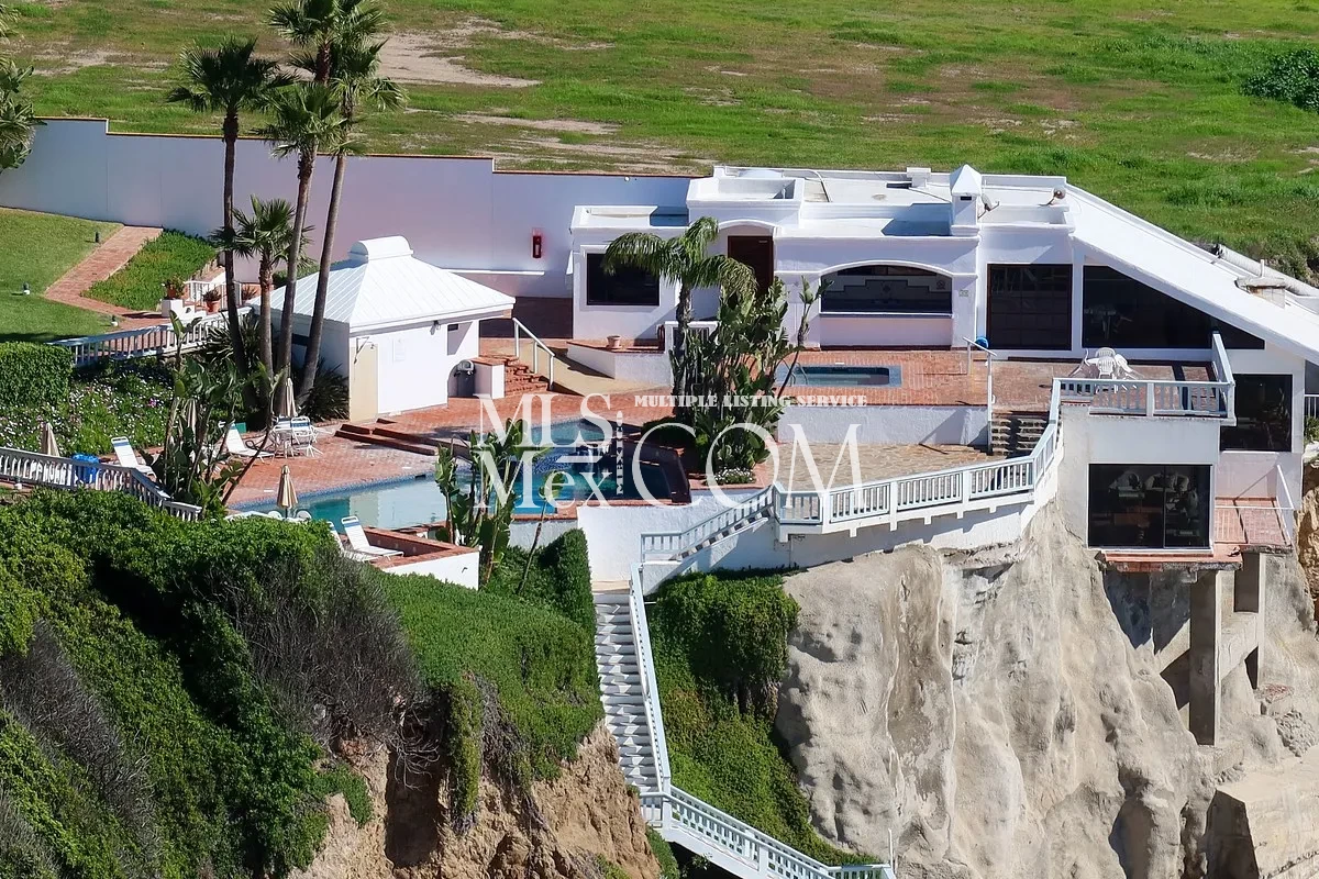 Luxury Oceanfront Condo for Rent in Club Marena, Rosarito | 2 🛏️ | Beachfront | Resort Amenities | Near San Diego