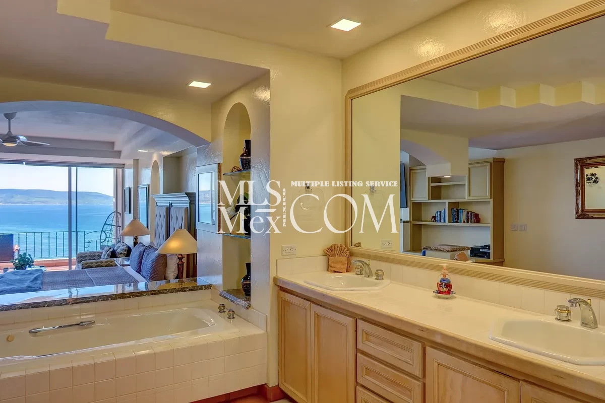 Luxury Oceanfront Condo for Rent in Club Marena, Rosarito | 2 🛏️ | Beachfront | Resort Amenities | Near San Diego