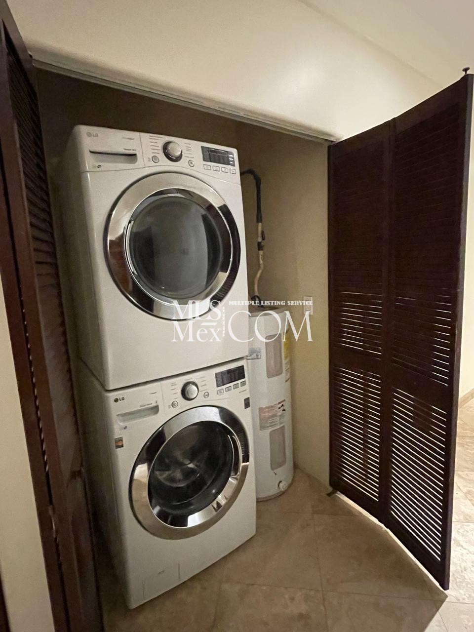 🌊 Ocean View Condo 106 for Rent at Las Olas Grand Rosarito – Furnished 2BR Beachfront Rental Near K38