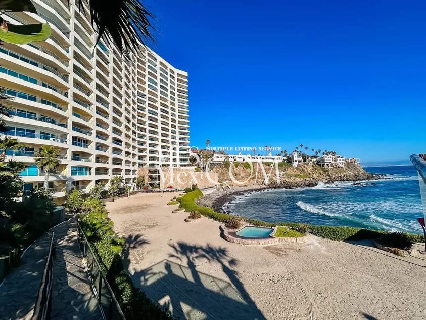 🌊 Las Olas Grand Unit 701 – Furnished Ocean View Condo for Rent in Rosarito Near K38