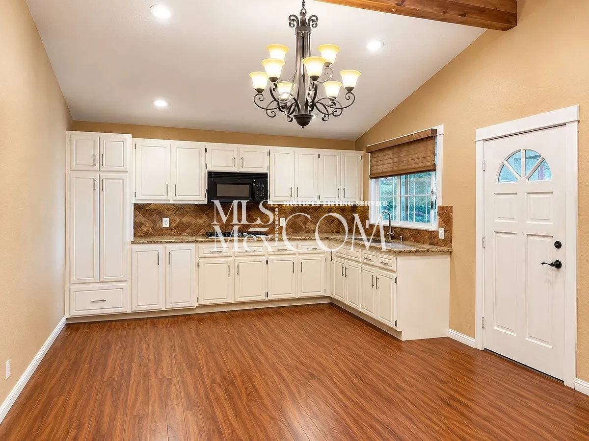 Remodeled 2 Bedroom House for Rent in Reforma, Rosarito | Utilities Included | Pet Friendly | Near Rosarito Pavilion | $