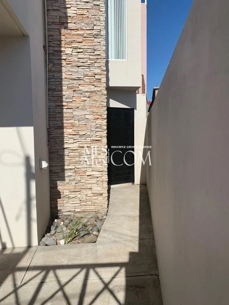 2 Bedroom House for Rent in Rosarito | Machado Sur | Near U.S. Border | Gated Parking | Optional Furnished