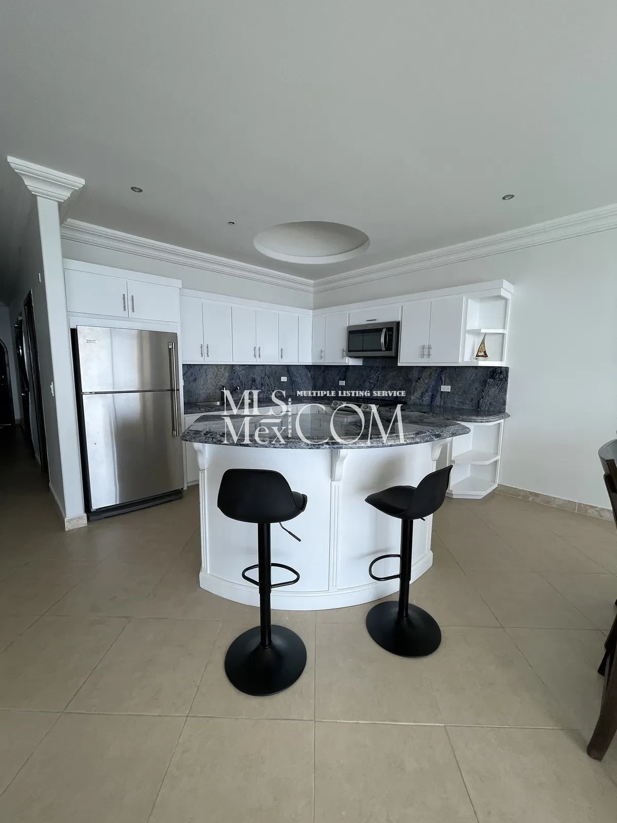 Oceanfront 2BR Condo for Rent at Las Olas Grand – Luxury Amenities & Stunning Terrace Views