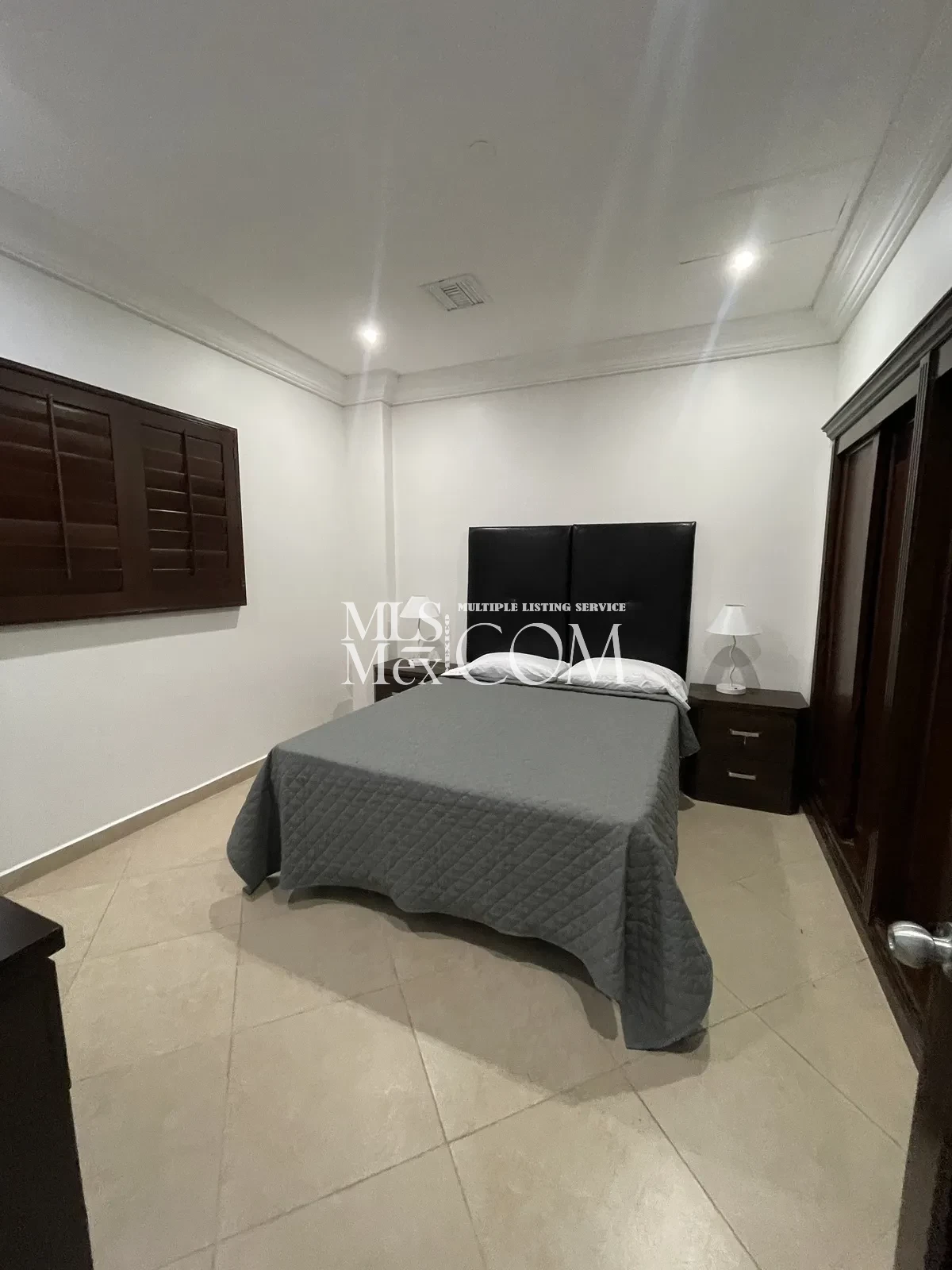 Oceanfront 2BR Condo for Rent at Las Olas Grand – Luxury Amenities & Stunning Terrace Views