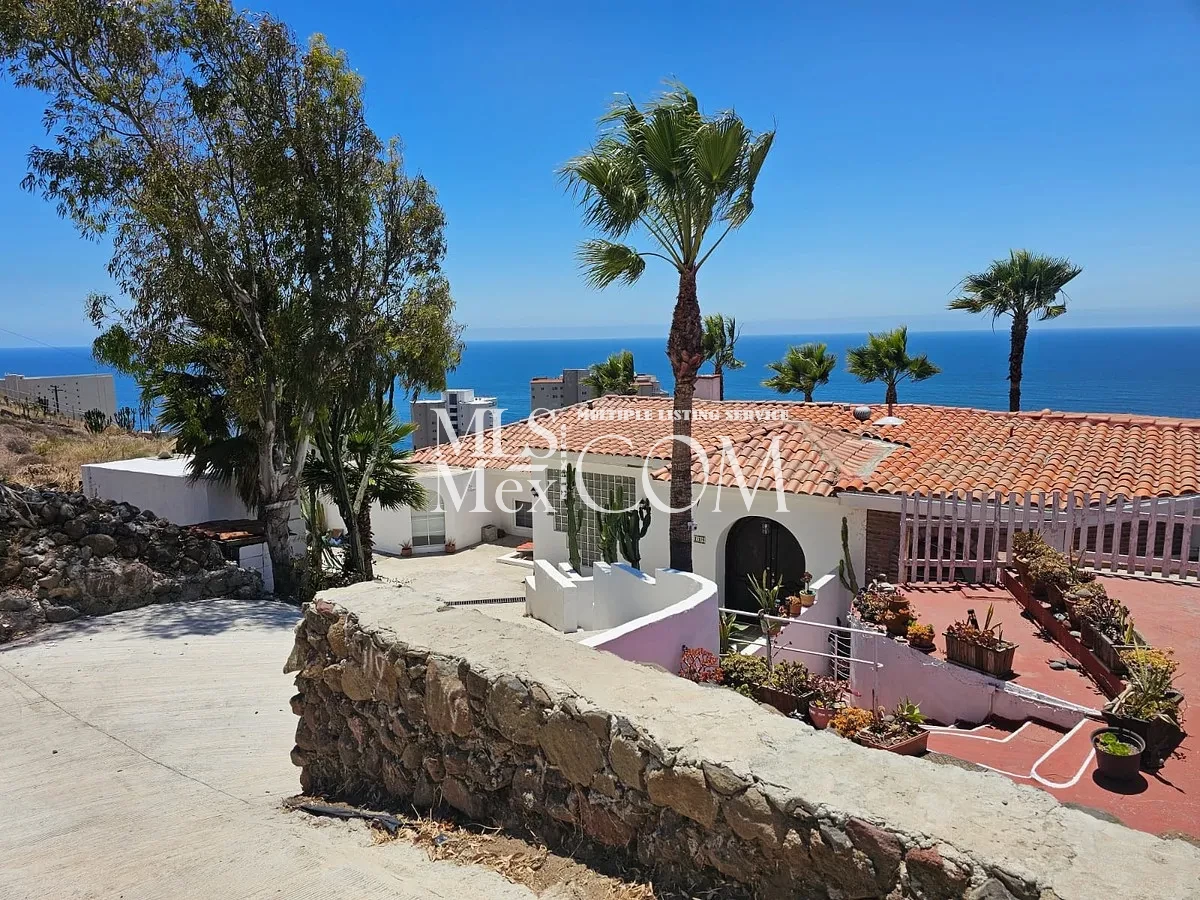 Ocean View 2 Bedroom House for Rent in Terrazas del Pacífico, Rosarito | 4-Car Parking | $1,300 USD