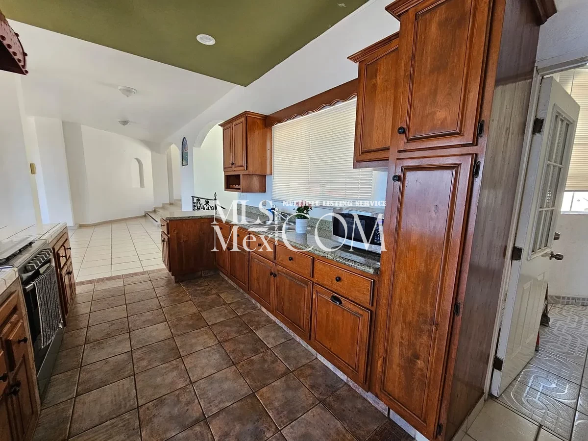 Ocean View 2 Bedroom House for Rent in Terrazas del Pacífico, Rosarito | 4-Car Parking | $1,300 USD
