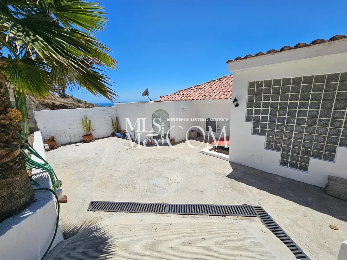 Ocean View 2 Bedroom House for Rent in Terrazas del Pacífico, Rosarito | 4-Car Parking | $1,300 USD