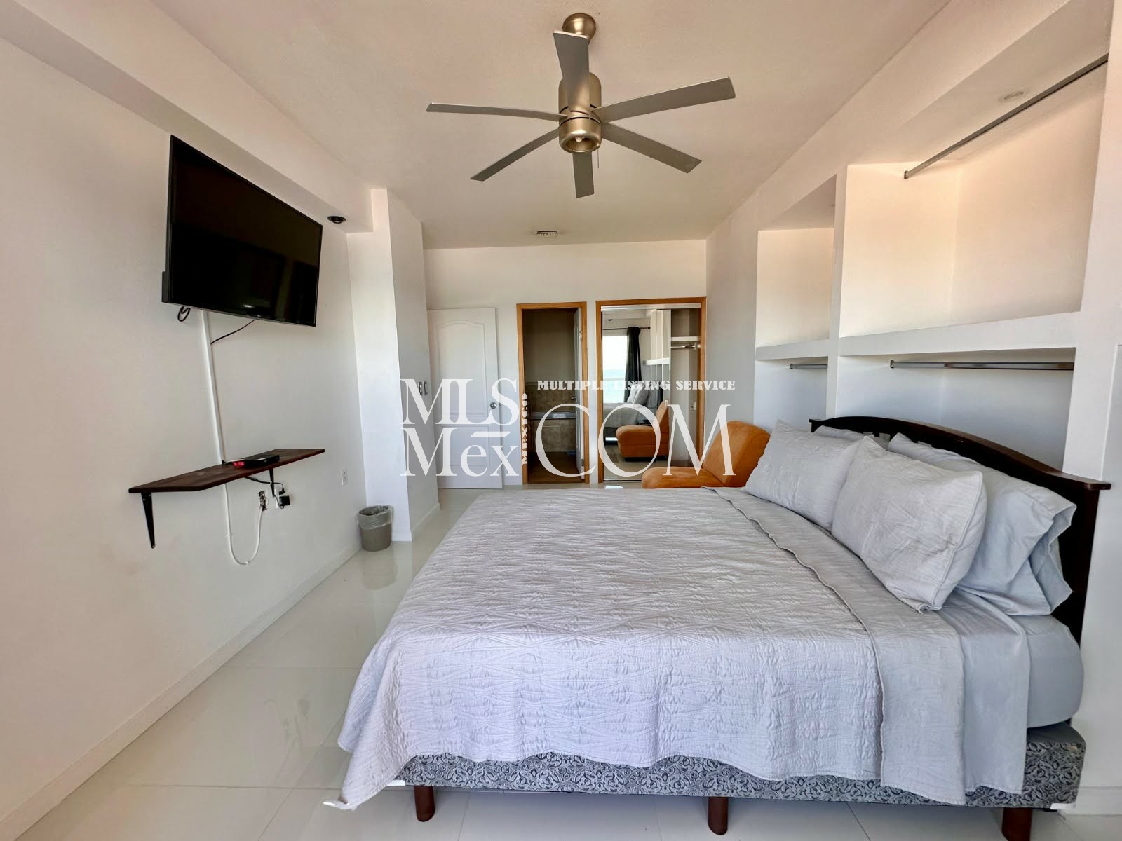 Oceanfront Condo for Rent in Las Palmas Rosarito | 2 Bedroom Beachfront Condo | Resort Amenities | $1,600 USD