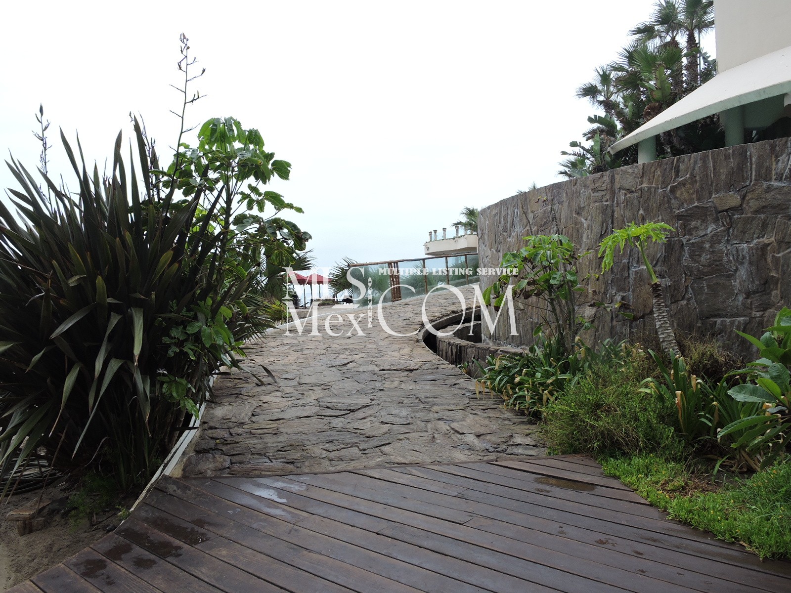 Las Olas Grand Resort & Spa | Luxury Oceanfront Condos for Rent in Rosarito Beach