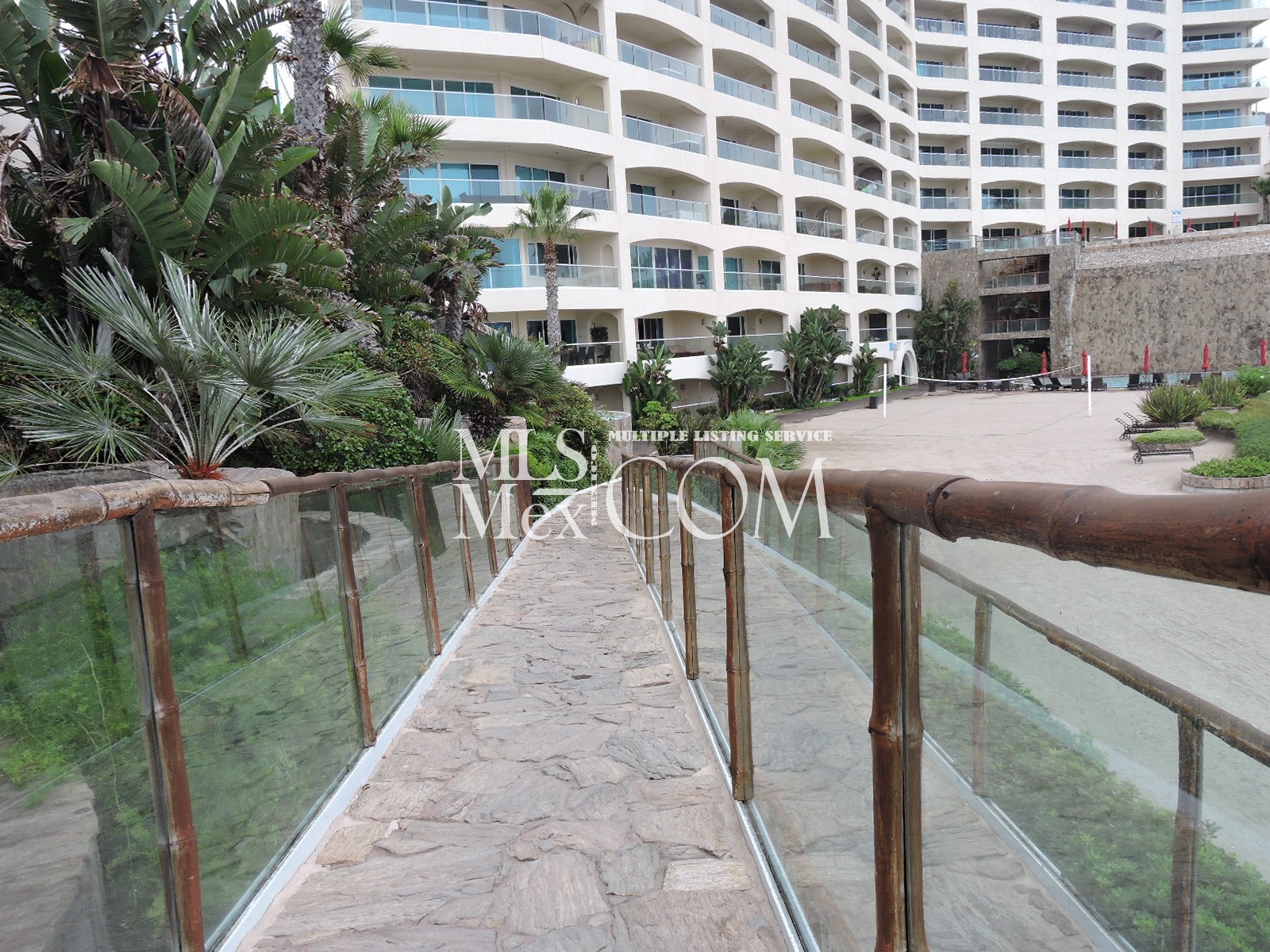 Las Olas Grand Resort & Spa | Luxury Oceanfront Condos for Rent in Rosarito Beach