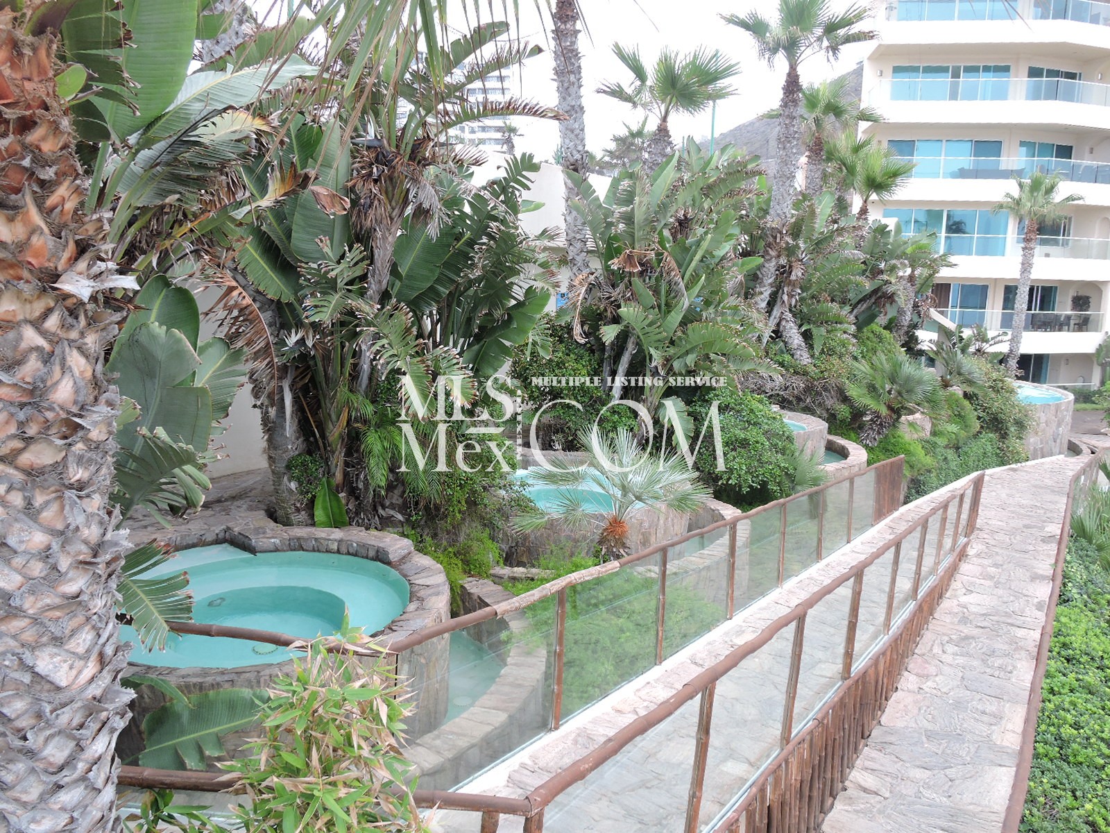 Las Olas Grand Resort & Spa | Luxury Oceanfront Condos for Rent in Rosarito Beach