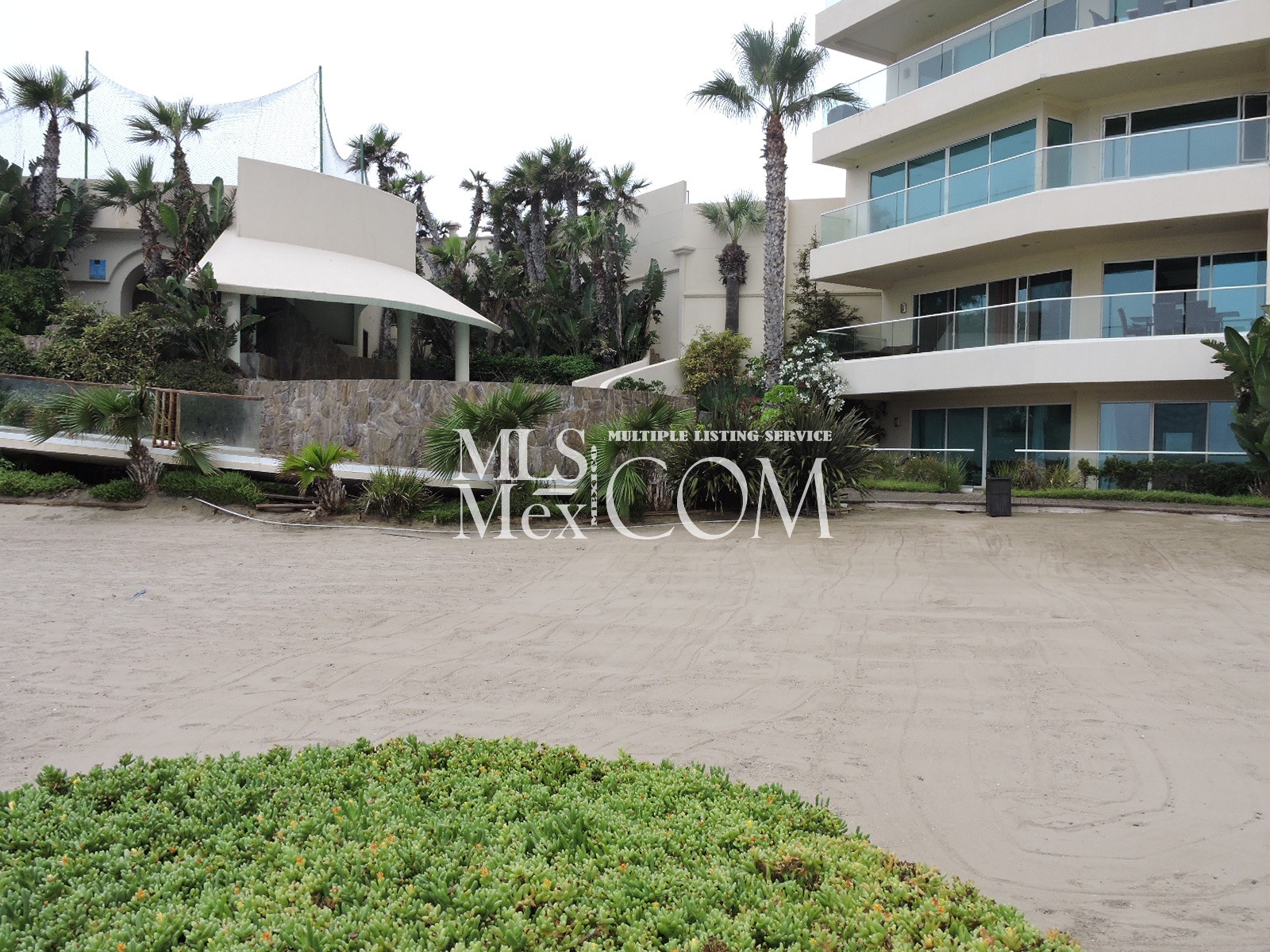 Las Olas Grand Resort & Spa | Luxury Oceanfront Condos for Rent in Rosarito Beach