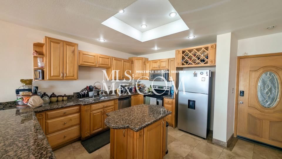 🌊 Oceanfront 2-Bedroom Condo for Sale in Rosarito, Baja California | 8th Floor | $389,000 USD